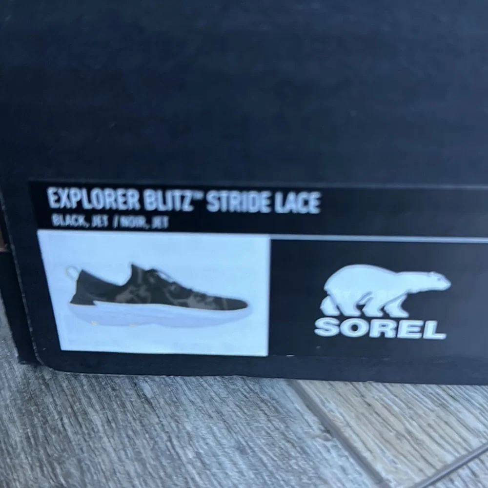 NWT Sorel shoes Explorer blitz size 7 black camouflage athletic in box